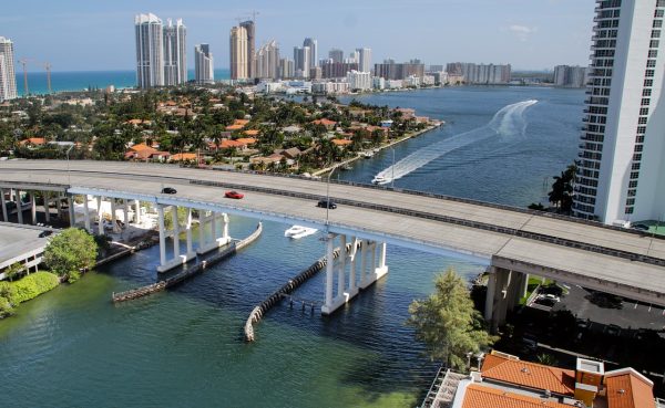 miami beach, ocean, bridge-674068.jpg